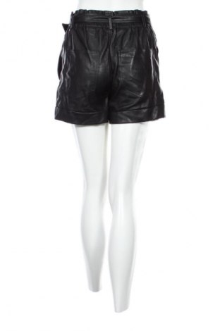 Dámské kraťasy  Mango, Velikost S, Barva Černá, Cena  209,00 Kč