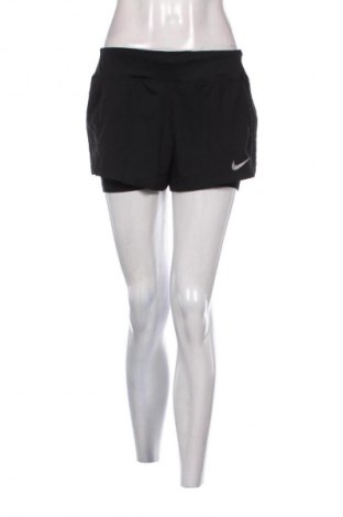 Dámske kraťasy  Nike, Veľkosť M, Farba Čierna, Cena  17,39 €