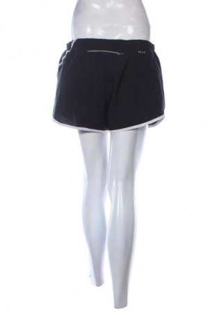 Női rövidnadrág Nike, Méret M, Szín Fekete, Ár 7 182 Ft