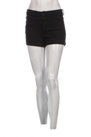 Γυναικείο κοντό παντελόνι Pieces, Μέγεθος S, Χρώμα Μαύρο, Τιμή 10,26 €