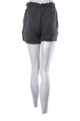 Damen Shorts Promod, Größe S, Farbe Grau, Preis € 17,00