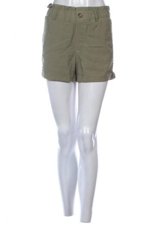 Dámské kraťasy  Pull&Bear, Velikost S, Barva Zelená, Cena  283,00 Kč