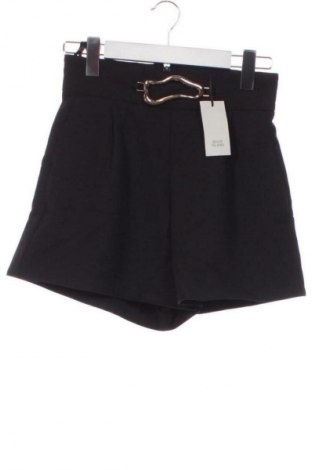 Γυναικείο κοντό παντελόνι River Island, Μέγεθος XS, Χρώμα Μαύρο, Τιμή 47,99 €