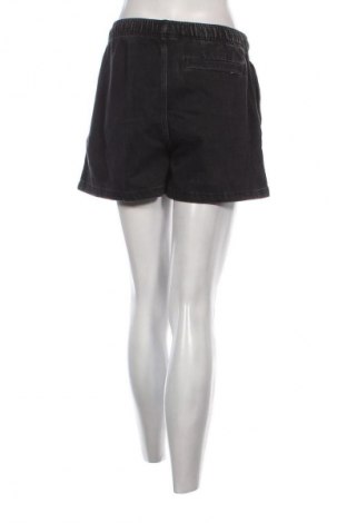 Γυναικείο κοντό παντελόνι Zara, Μέγεθος L, Χρώμα Μαύρο, Τιμή 12,00 €