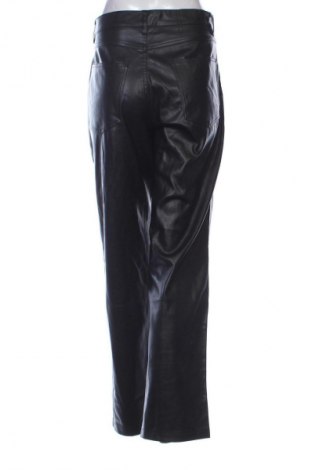Damen Lederhose Bershka, Größe XL, Farbe Schwarz, Preis € 59,99