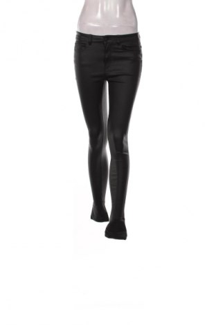 Γυναικείο παντελόνι δερμάτινο ONLY, Μέγεθος M, Χρώμα Μαύρο, Τιμή 58,99 €