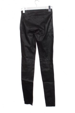 Γυναικείο παντελόνι δερμάτινο Selected Femme, Μέγεθος XS, Χρώμα Μαύρο, Τιμή 244,99 €