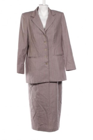 Női öltöny Unbranded, Méret M, Szín Sokszínű, Ár 18 595 Ft