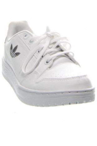 Dámske topánky  Adidas Originals, Veľkosť 38, Farba Biela, Cena  99,95 €