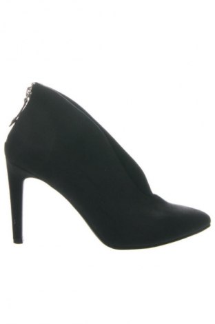 Dámské boty  Marco Tozzi, Velikost 39, Barva Černá, Cena  1 536,00 Kč