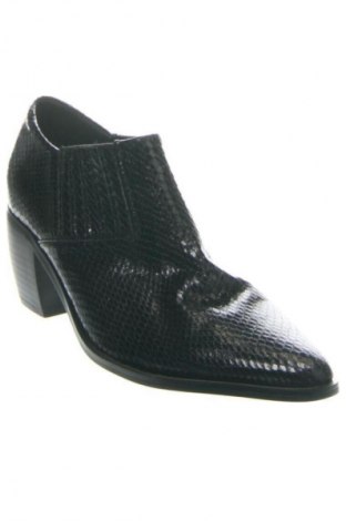 Dámské boty  Mohito, Velikost 37, Barva Černá, Cena  669,00 Kč
