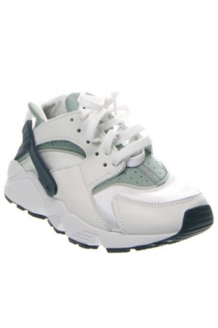 Дамски обувки Nike, Размер 38, Цвят Многоцветен, Цена 76,69 €