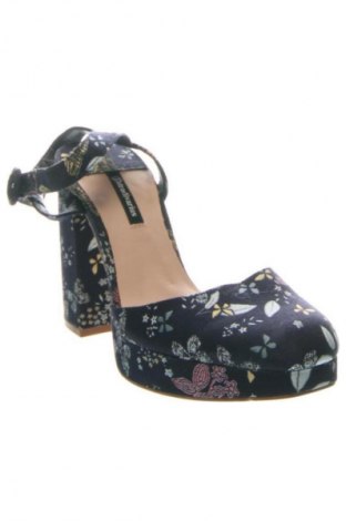 Dámské boty  Stradivarius, Velikost 38, Barva Vícebarevné, Cena  609,00 Kč