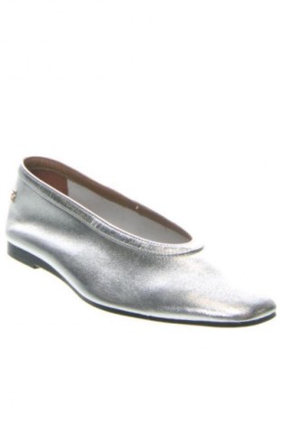 Obuwie damskie Tommy Hilfiger, Rozmiar 38, Kolor Srebrzysty, Cena 493,99 zł