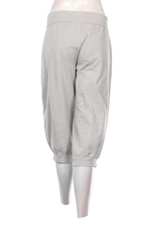 Дамски панталон Adidas, Размер XL, Цвят Сив, Цена 24,03 €