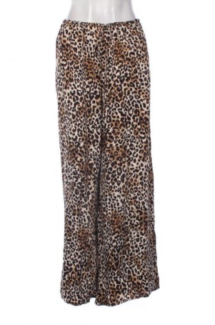 Damenhose Bershka, Größe L, Farbe Mehrfarbig, Preis € 14,77