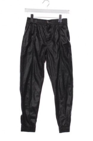 Damenhose Bershka, Größe S, Farbe Schwarz, Preis 6,87 €