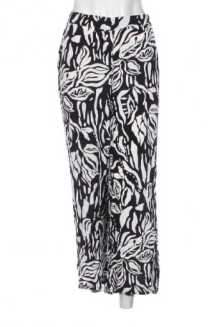Dámske nohavice C&A, Veľkosť XL, Farba Viacfarebná, Cena  14,74 €
