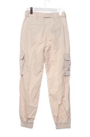 Дамски панталон Guess, Размер M, Цвят Екрю, Цена 21,98 €