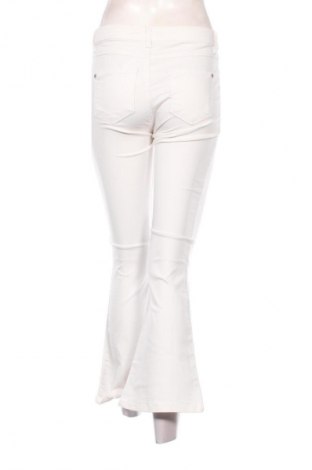 Damenhose LCW, Größe M, Farbe Weiß, Preis € 15,00