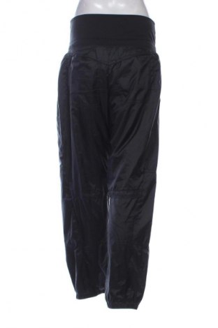 Damenhose Nike, Größe M, Farbe Schwarz, Preis 28,20 €