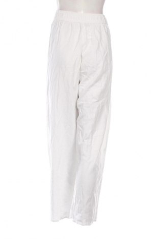 Női nadrág Pull&Bear, Méret L, Szín Fehér, Ár 6 123 Ft