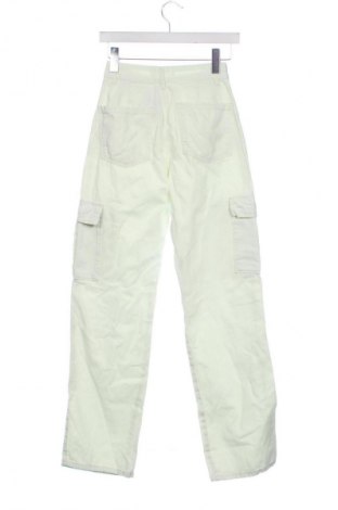 Γυναικείο παντελόνι Stradivarius, Μέγεθος XXS, Χρώμα Εκρού, Τιμή 15,00 €