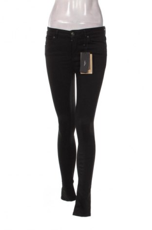 Női nadrág Vero Moda, Méret S, Szín Fekete, Ár 15 919 Ft