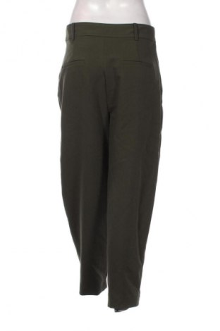 Дамски панталон Zara, Размер M, Цвят Зелен, Цена 11,75 €