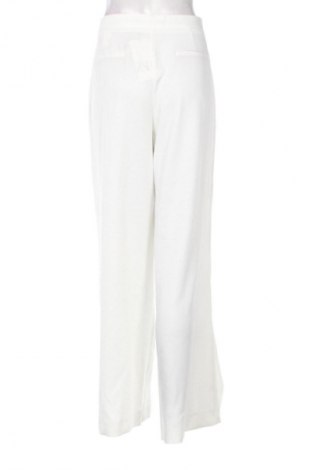 Дамски панталон Zara, Размер L, Цвят Бял, Цена 32,00 €