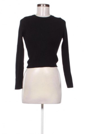 Dámský svetr Stradivarius, Velikost M, Barva Černá, Cena  425,00 Kč