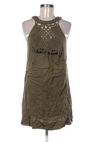 Damentop Pull&Bear, Größe L, Farbe Grün, Preis € 14,77