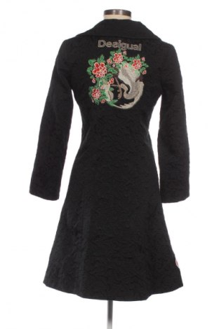 Dámsky kabát  Desigual, Veľkosť S, Farba Viacfarebná, Cena  80,95 €