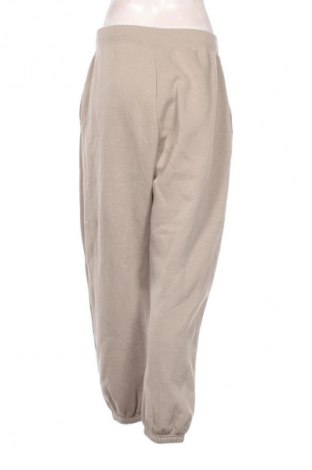 Дамско спортно долнище Fb Sister, Размер L, Цвят Бежов, Цена 15,00 €