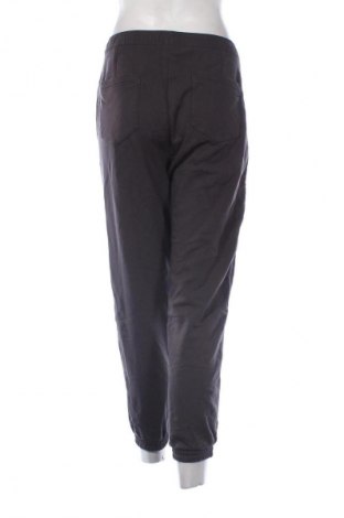 Дамско спортно долнище Unbranded, Размер XL, Цвят Сив, Цена 7,15 €