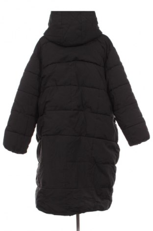 Dámska bunda  C&A, Veľkosť XL, Farba Čierna, Cena  31,95 €
