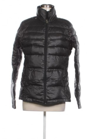 Dámska bunda  Esprit, Veľkosť M, Farba Čierna, Cena  16,95 €