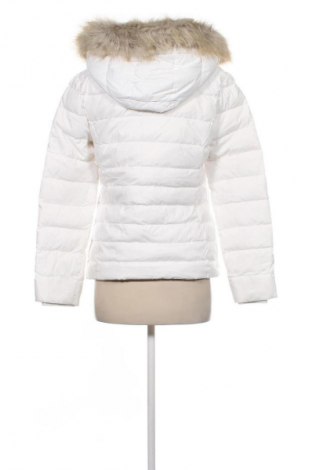 Γυναικείο μπουφάν Tommy Jeans, Μέγεθος M, Χρώμα Λευκό, Τιμή 224,99 €