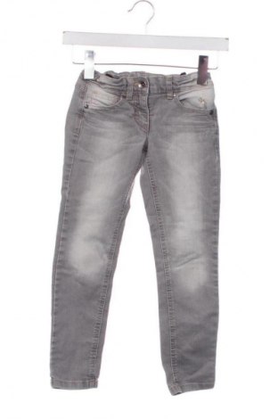 Kinderjeans United Colors Of Benetton, Größe 5-6y/ 116-122 cm, Farbe Grau, Preis 14,00 €