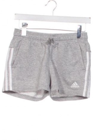 Kinder Shorts Adidas, Größe 12-13y/ 158-164 cm, Farbe Grau, Preis 14,99 €
