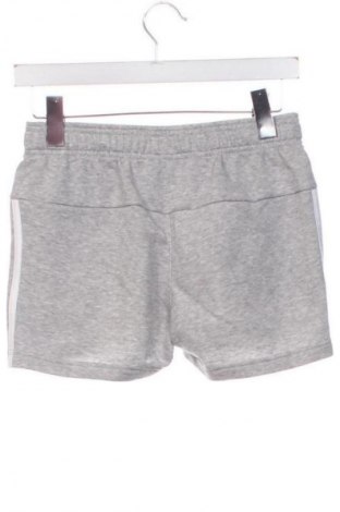 Kinder Shorts Adidas, Größe 12-13y/ 158-164 cm, Farbe Grau, Preis 14,99 €