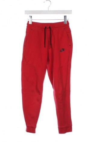 Kinder Sporthose Nike, Größe 10-11y/ 146-152 cm, Farbe Rot, Preis 22,54 €