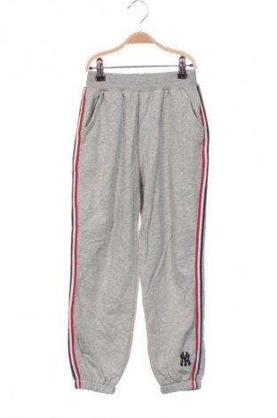 Dětské tepláky Unbranded, Velikost 8-9y/ 134-140 cm, Barva Šedá, Cena  209,00 Kč