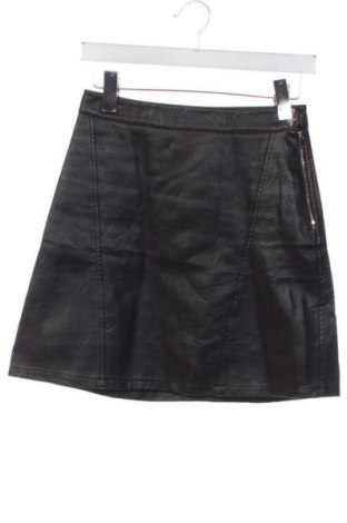 Кожена пола Zara, Размер XS, Цвят Черен, Цена 8,69 €