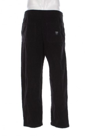 Męskie sztruksy Pull&Bear, Rozmiar M, Kolor Czarny, Cena 38,99 zł