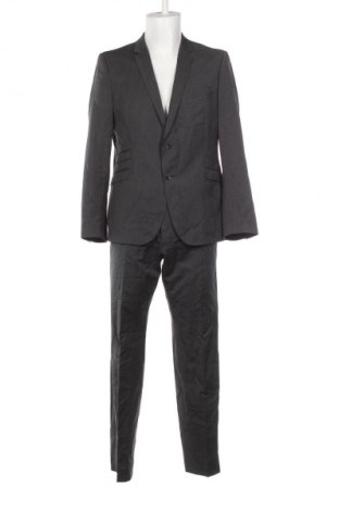 Pánský oblek  Strellson, Velikost M, Barva Šedá, Cena  1 629,00 Kč
