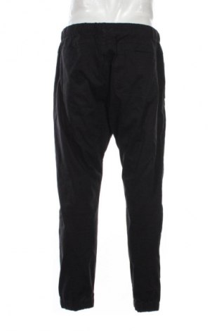 Férfi nadrág Pull&Bear, Méret XL, Szín Fekete, Ár 5 729 Ft