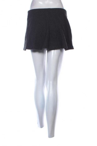 Hosenrock Bershka, Größe M, Farbe Grau, Preis € 7,99