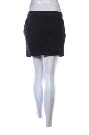Szoknya Bershka, Méret M, Szín Fekete, Ár 4 132 Ft