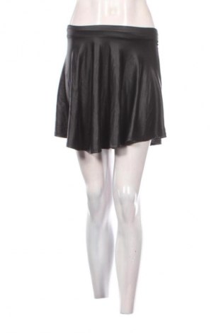 Szoknya Bershka, Méret S, Szín Fekete, Ár 4 009 Ft
